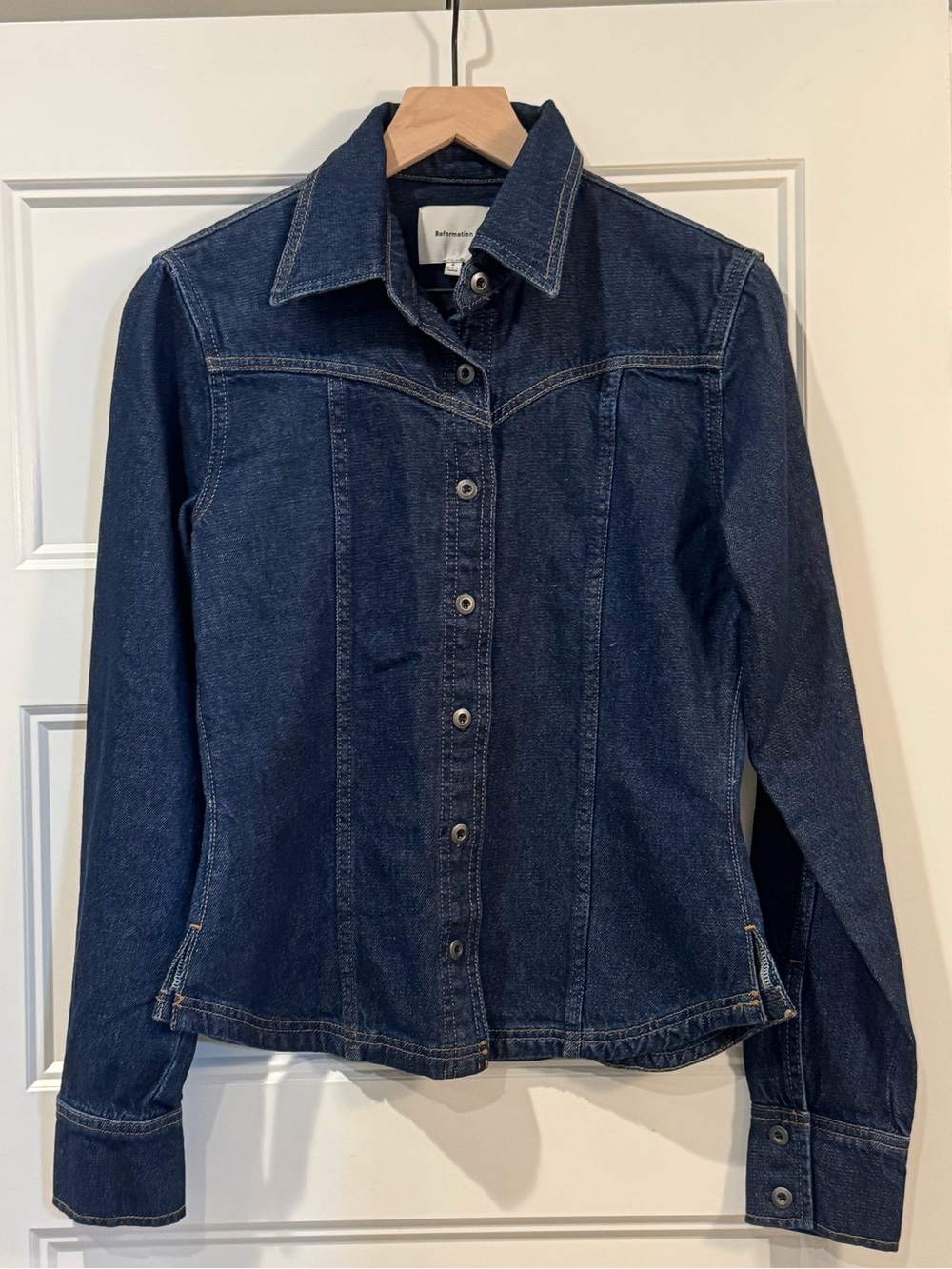 Reformation Nellie Dark Wash Denim Button Up Jacket Shirt Size 6